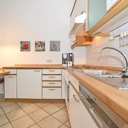 Apartment Regina 2 *